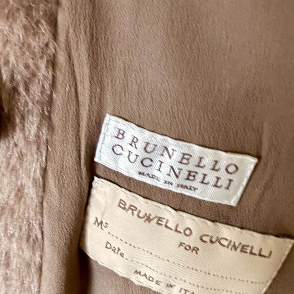 Brunello Cucinelli Alpaca & Wool Coat, Size 42 IT, US 4-8, Excellent Condition - Picture 8 of 15